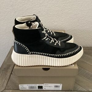 Dolce Vita Daley High Top Sneaker (Women) 9M